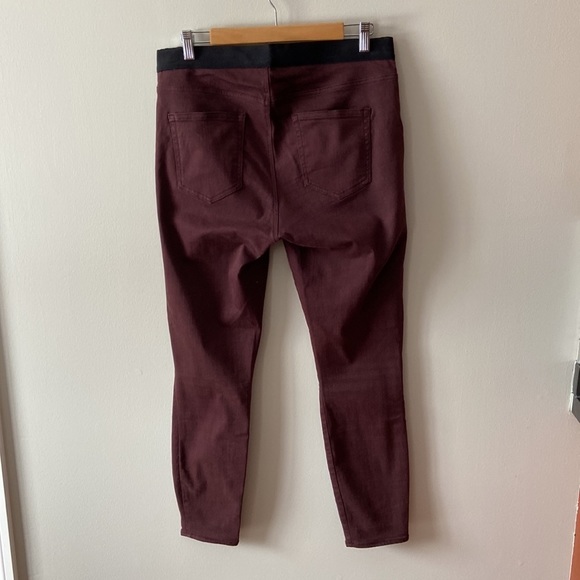 3 / 40$ GAP 1969 Resolution Pull On Legging Skinny Jeans Burgundy Size 31 - Picture 5 of 8